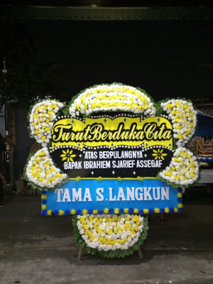 Papan Bunga Duka di Kalomdol